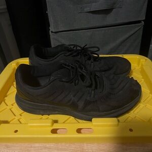 Women Nike runner used beaters